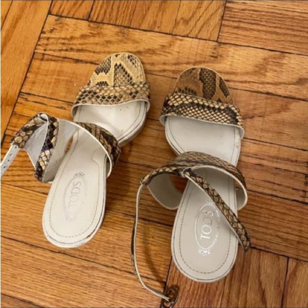 Tod sandals